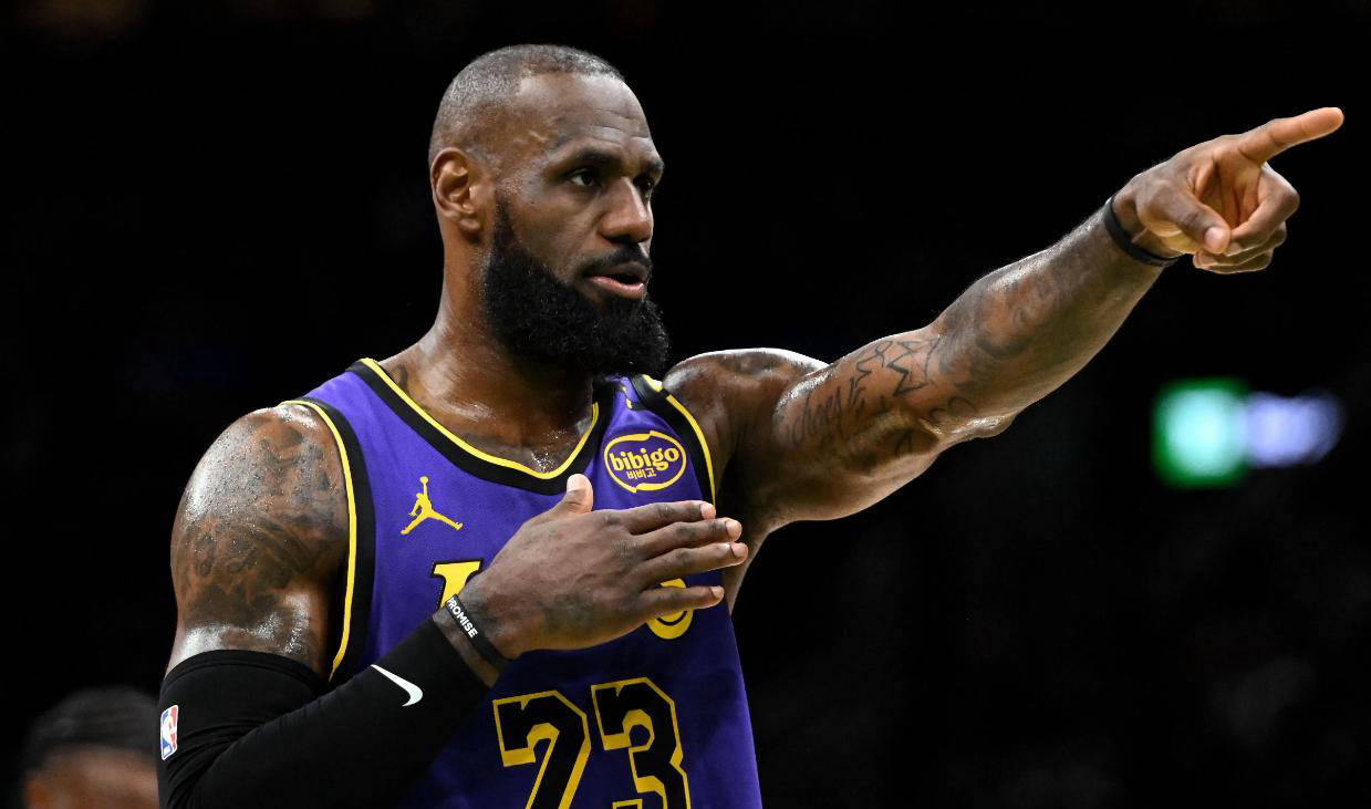 NBA历史走步之王:揭秘Top10球员走步次数排名
